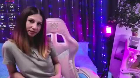Snapshot of renettaschmeling chatting on June 2026 05:17:02 PM Christina online show from June 2026 05:17:02 PM