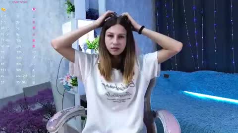 Snapshot of renettaschmeling chatting on July 2026 05:12:02 PM Christina online show from July 2026 05:12:02 PM