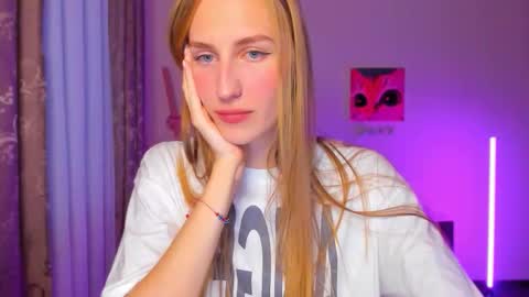 Rina online show from October 2025 03:12:02 PM