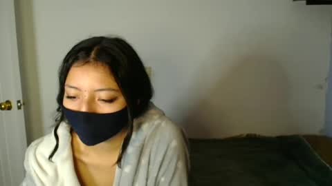 Snapshot of reni_tendress chatting on February 2025 02:45:02 PM reni_tendress online show from February 2025 02:45:02 PM