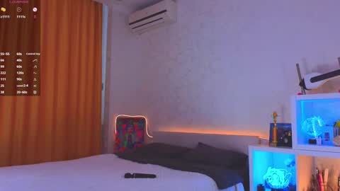 renochka online show from November 2025 07:17:01 AM