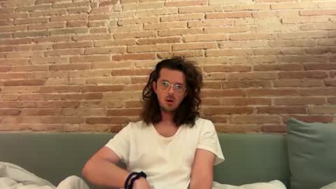 Renzo online show from May 2026 12:16:01 AM