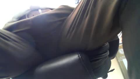 Snapshot of respectfullyyours69 chatting on February 2025 10:58:01 PM RespectfullyYours69 online show from February 2025 10:58:01 PM