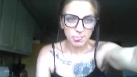 Snapshot of ressaella chatting on October 2025 10:43:02 PM ressaella online show from October 2025 10:43:02 PM