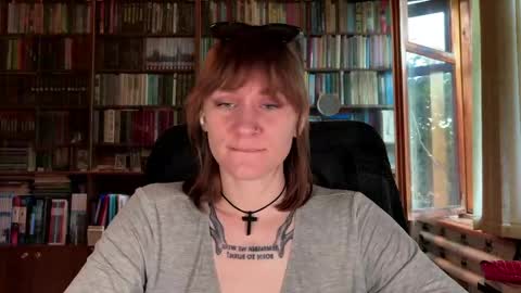Rie online show from May 2026 03:42:01 PM