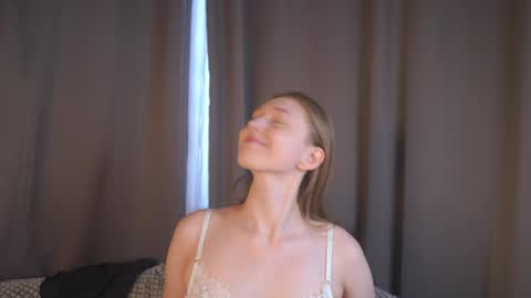 Snapshot of revamcallister chatting on May 2026 05:05:02 AM revamcallister online show from May 2026 05:05:02 AM
