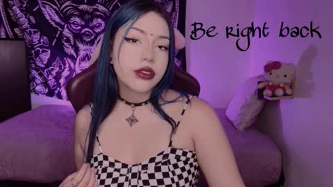 Snapshot of revenmiller_ chatting on October 2025 07:56:01 PM Reven online show from October 2025 07:56:01 PM