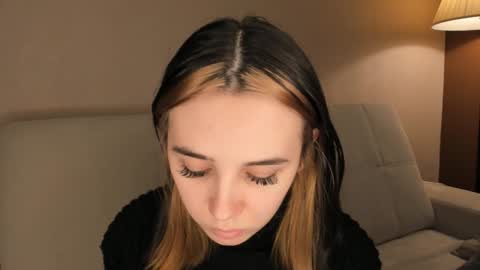 Elin online show from December 2024 07:49:02 AM