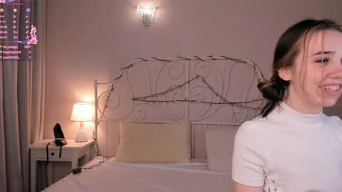 Elin online show from December 2024 05:02:01 AM