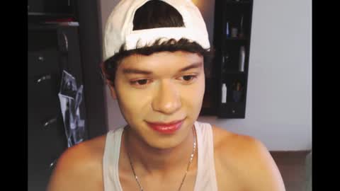 Snapshot of rexbunnybody chatting on February 2025 04:33:02 PM Rex online show from February 2025 04:33:02 PM