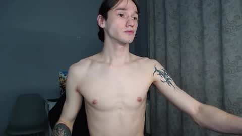 Eugene online show from November 2025 04:40:01 PM