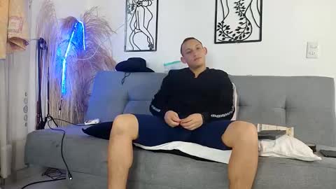 reymasterhot online show from March 2026 09:29:01 PM