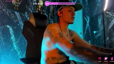 Snapshot of reybigxxx chatting on September 2025 02:33:01 AM Rey online show from September 2025 02:33:01 AM