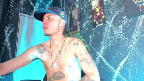 Snapshot of reybigxxx chatting on September 2025 02:00:02 AM Rey online show from September 2025 02:00:02 AM