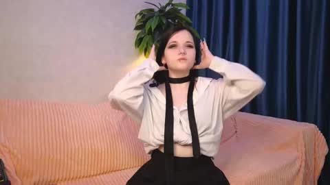 Snapshot of reydiobscura chatting on December 2025 05:03:02 AM reydiobscura online show from December 2025 05:03:02 AM