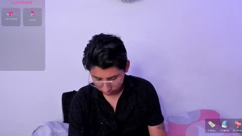 Snapshot of reylatino24 chatting on January 2026 10:45:01 PM reylatino24 online show from January 2026 10:45:01 PM