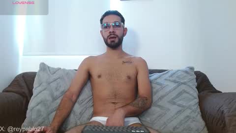 REY PABLO Independent online show from November 2025 06:40:02 PM