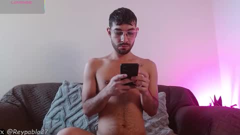 Snapshot of reypablo1 chatting on February 2026 09:33:02 PM REY PABLO Independent online show from February 2026 09:33:02 PM