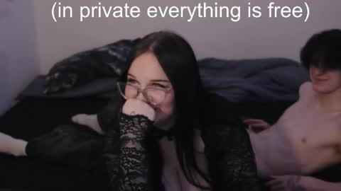 Snapshot of reyreyclub chatting on January 2025 07:04:02 PM reyreyclub online show from January 2025 07:04:02 PM