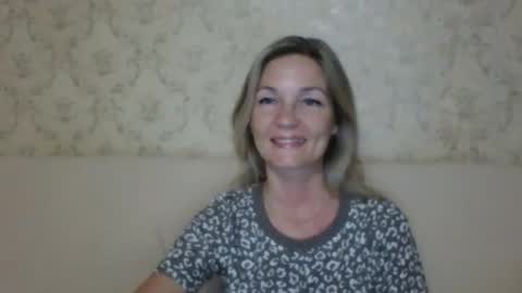Snapshot of rialur09 chatting on October 2025 05:54:02 PM Galina online show from October 2025 05:54:02 PM