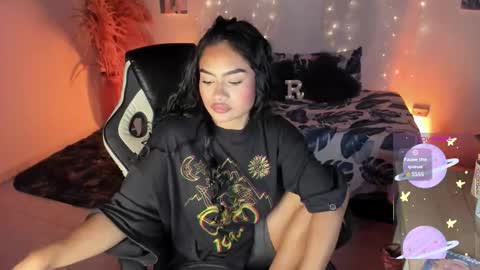 Snapshot of riana_kean chatting on February 2026 01:53:02 AM RianaK online show from February 2026 01:53:02 AM