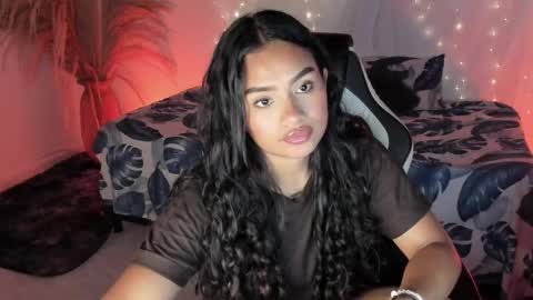 Snapshot of riana_kean chatting on April 2026 12:43:02 AM RianaK online show from April 2026 12:43:02 AM