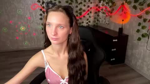 riana_razz online show from August 2026 06:05:02 AM