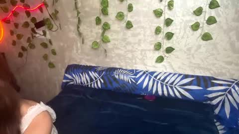 riana_razz online show from August 2026 08:55:02 PM
