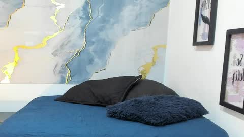 ricardo__04 online show from April 2026 12:21:01 PM