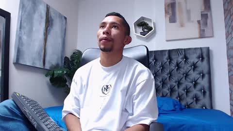 Snapshot of richar_voller chatting on December 2024 03:05:02 PM richar_voller online show from December 2024 03:05:02 PM