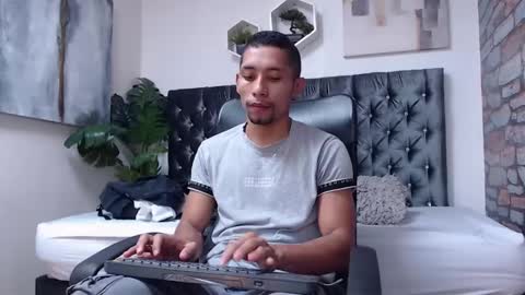 Snapshot of richar_voller chatting on January 2025 12:21:01 PM richar_voller online show from January 2025 12:21:01 PM