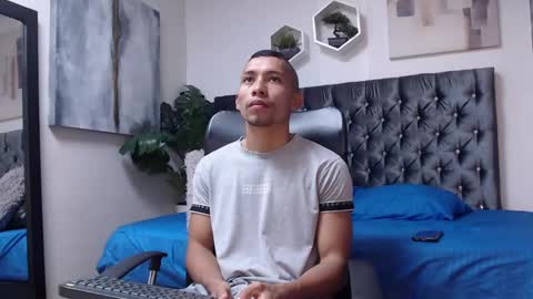 Snapshot of richar_voller chatting on January 2025 12:44:02 PM richar_voller online show from January 2025 12:44:02 PM