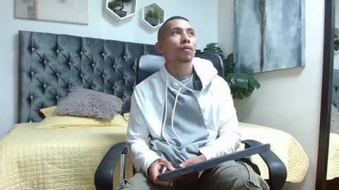 Snapshot of richar_voller chatting on February 2025 11:21:01 AM richar_voller online show from February 2025 11:21:01 AM