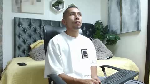 Snapshot of richar_voller chatting on February 2025 11:17:02 AM richar_voller online show from February 2025 11:17:02 AM