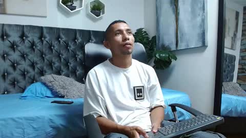 Snapshot of richar_voller chatting on February 2025 04:56:02 PM richar_voller online show from February 2025 04:56:02 PM