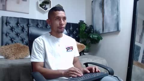 Snapshot of richar_voller chatting on October 2025 11:19:01 AM richar_voller online show from October 2025 11:19:01 AM