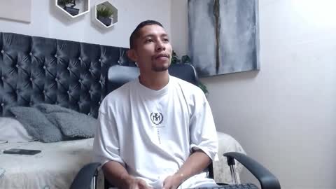 Snapshot of richar_voller chatting on October 2025 01:17:01 PM richar_voller online show from October 2025 01:17:01 PM