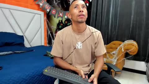 Snapshot of richar_voller chatting on October 2025 11:14:02 AM richar_voller online show from October 2025 11:14:02 AM