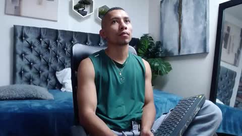 Snapshot of richar_voller chatting on November 2025 11:22:01 AM richar_voller online show from November 2025 11:22:01 AM