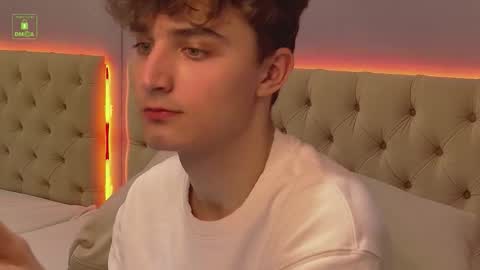 Snapshot of richard_steele_hot chatting on November 2025 03:24:02 PM Richard online show from November 2025 03:24:02 PM