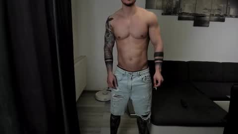 Snapshot of richarddarell chatting on March 2026 06:52:01 AM RichardDarell online show from March 2026 06:52:01 AM