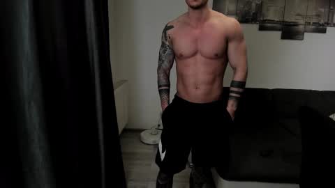 Snapshot of richarddarell chatting on March 2026 07:03:02 AM RichardDarell online show from March 2026 07:03:02 AM