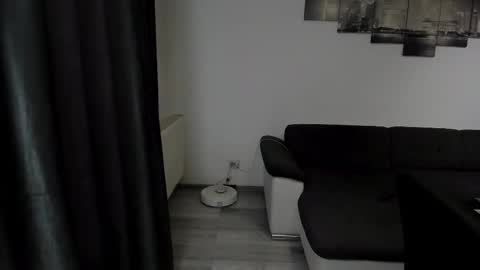 Snapshot of richarddarell chatting on March 2026 06:52:01 AM RichardDarell online show from March 2026 06:52:01 AM