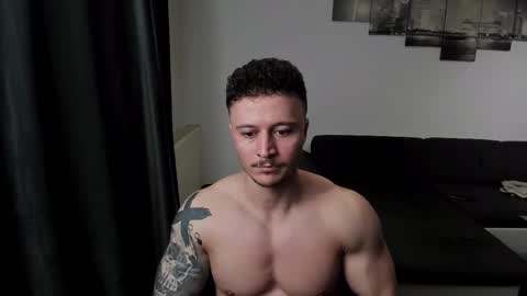 Snapshot of richarddarell chatting on March 2026 06:39:02 AM RichardDarell online show from March 2026 06:39:02 AM