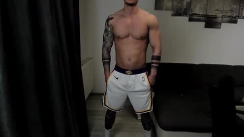 Snapshot of richarddarell chatting on March 2026 06:35:01 AM RichardDarell online show from March 2026 06:35:01 AM