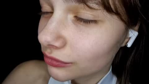 Luna online show from February 2026 05:20:01 PM