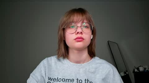 Luna online show from May 2026 06:48:02 PM
