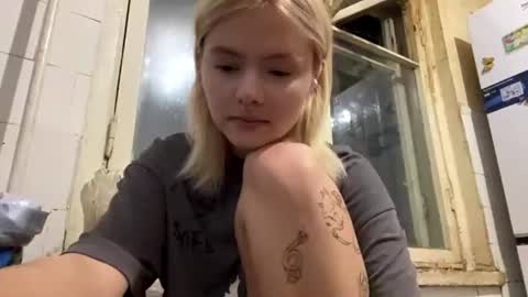 Snapshot of richellearmentrout chatting on July 2026 08:11:02 PM jenny online show from July 2026 08:11:02 PM