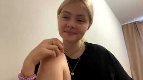 Snapshot of richellearmentrout chatting on July 2026 03:10:01 PM jenny online show from July 2026 03:10:01 PM