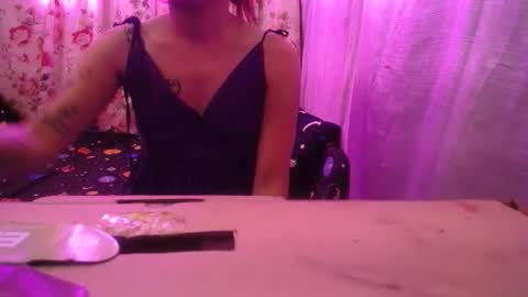 richelle online show from October 2025 10:39:02 AM